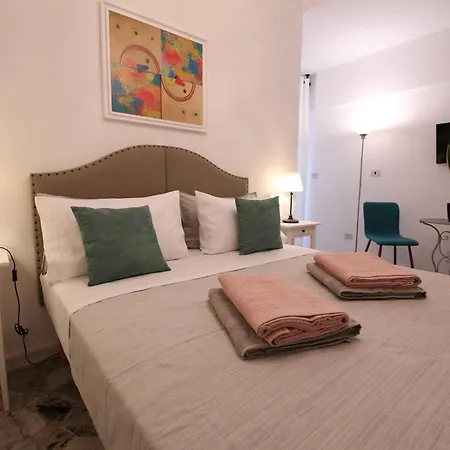 C & S Cavour - Hub Pensiune