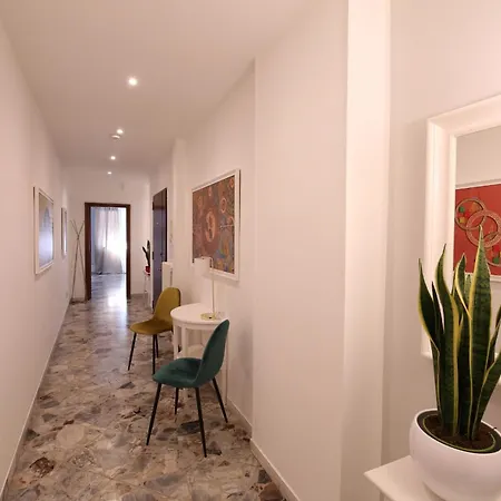 C & S Cavour - Hub בארי