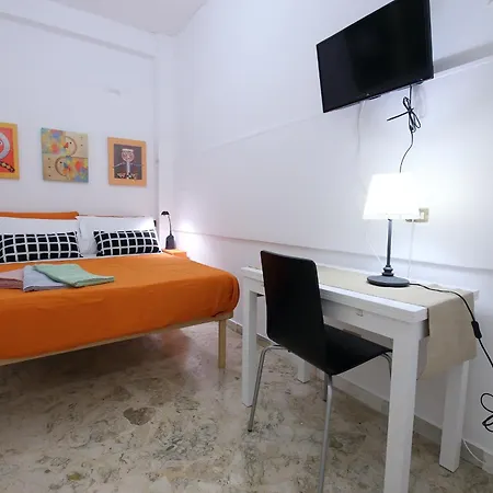 בית הארחה C & S Cavour - Hub *