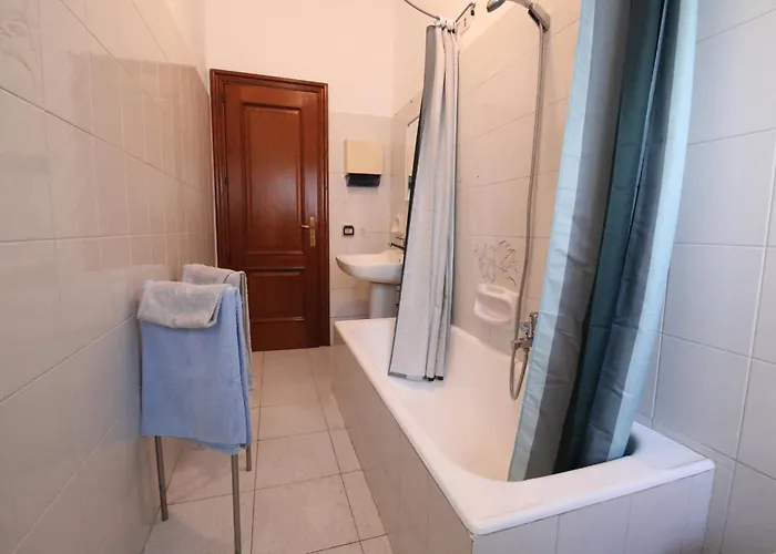 C & S Cavour - Hub Guest house